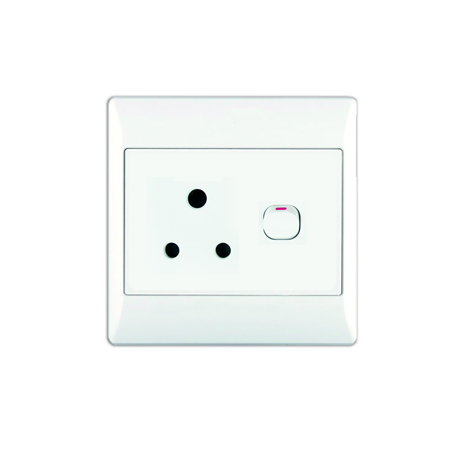 16A SWITCHED SOCKET OUTLET 4X4 WITH WHITE COVER PLATE